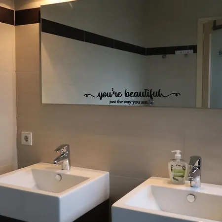 Homestay Vlinder Vlucht